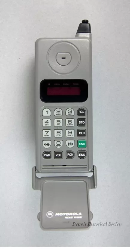 Telephone, Cellular