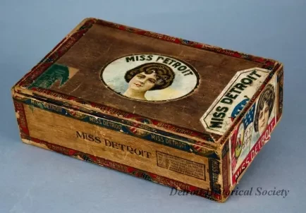 Box, Cigar