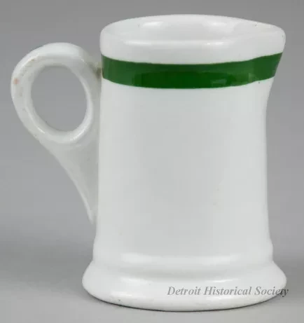 Pitcher, Cream