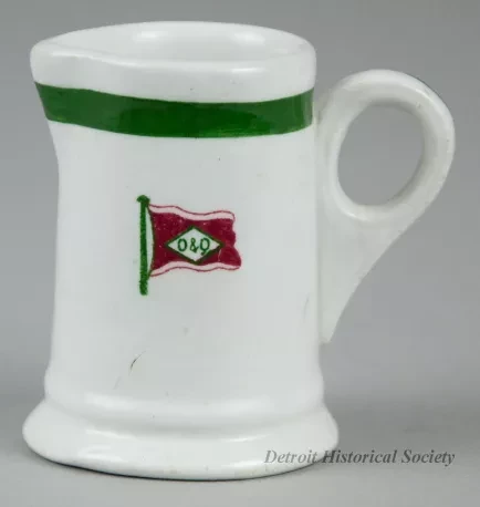 Pitcher, Cream