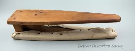 Board, Sleeve