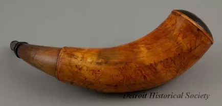 Horn, Powder
