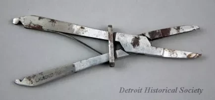 Pliers