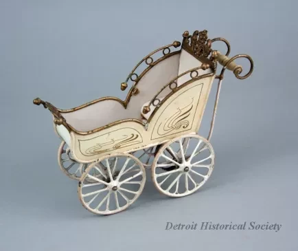 Carriage, Doll