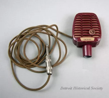 Microphone