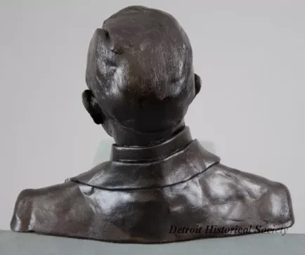 Bust