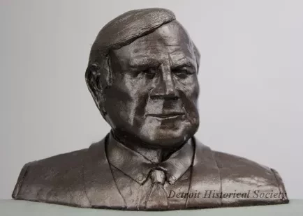 Bust