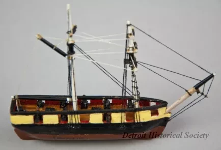 Model - HMS GENERAL HUNTER