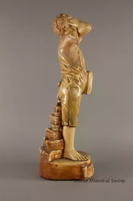 Statue