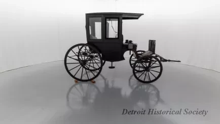 Carriage - 1890's Enclosed Rockaway Carriage - Dhs_1948_145_028_arceye_spin_02_001