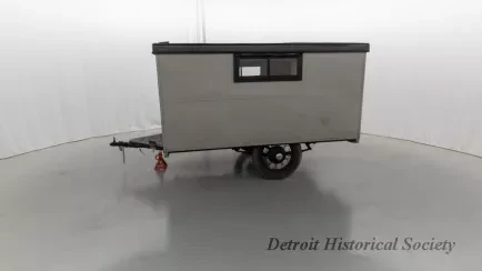 Trailer, Camping - 1929 Covered Wagon Trailer Co. camper