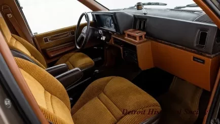 Automobile
