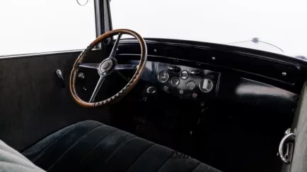 Automobile