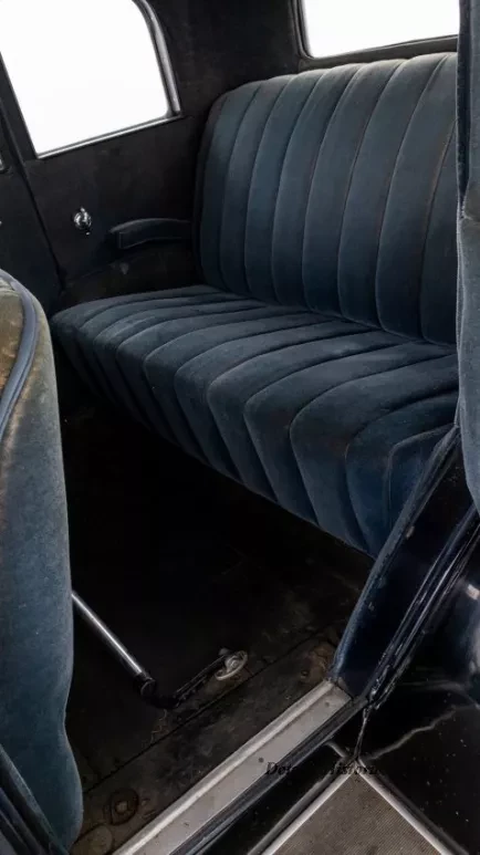 Automobile