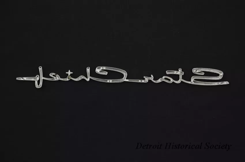 Emblem, Automotive