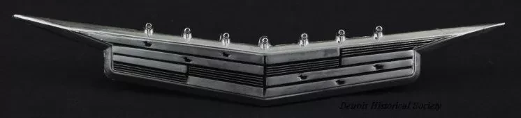 Emblem, Automotive