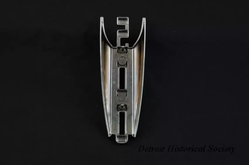Emblem, Automotive