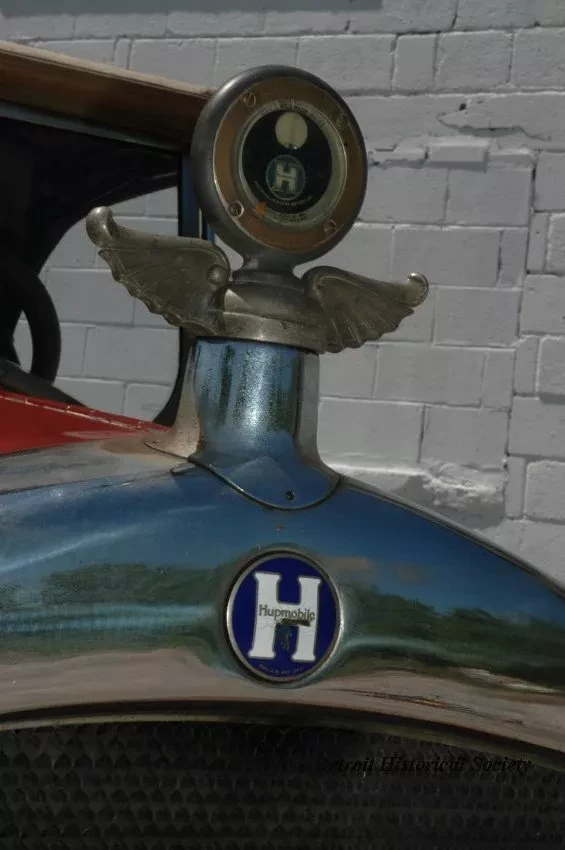 Automobile - 1924 Hupmobile Roadster