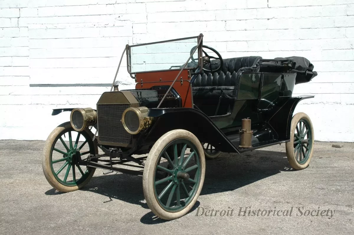 Automobile - 1911 Model T Ford Touring Car