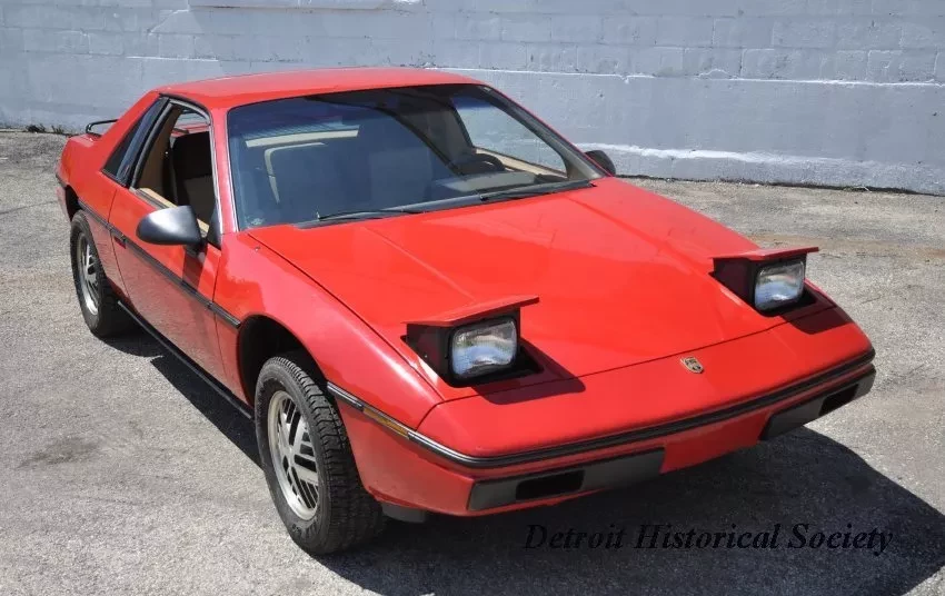 Automobile - 1984 Pontiac Fiero 2M4 2-Door Coupe