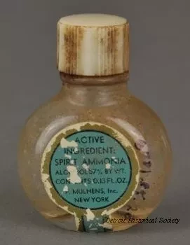 Bottle, Smelling