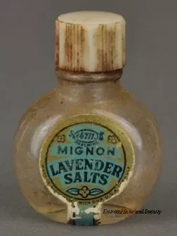 Bottle, Smelling