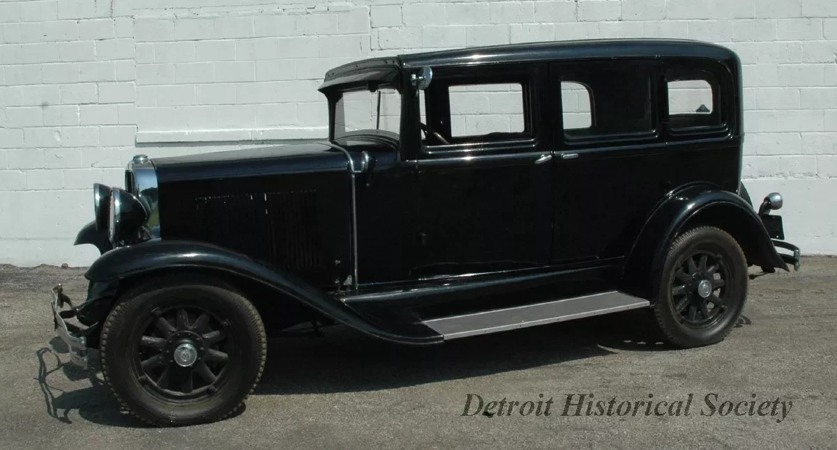 Automobile