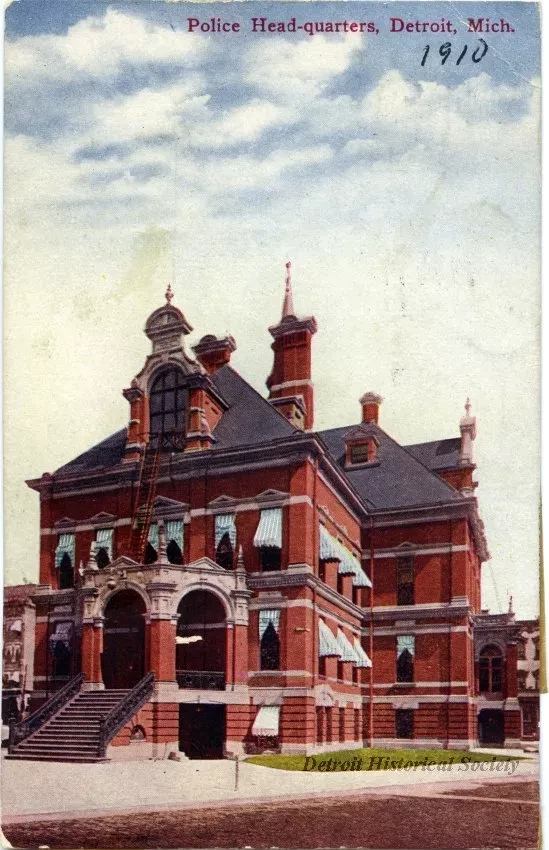 Postcard - Police Head-quarters, Detroit, Mich. - Police Head-quarters, Detroit, Mich.