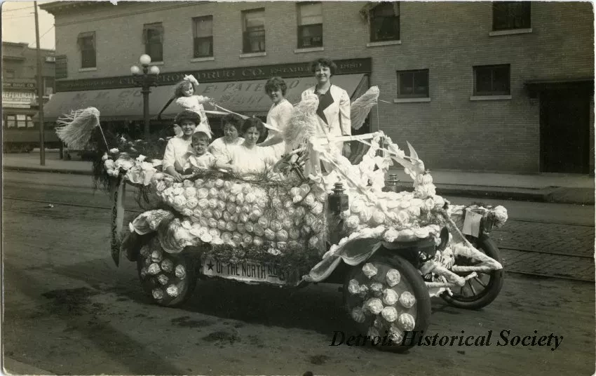 Postcard - Parade Float