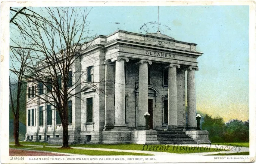 Postcard - Gleaners' Temple, Woodward and Palmer Aves., Detroit, Mich. - Gleaners Temple, Woodward & Palmer Aves.