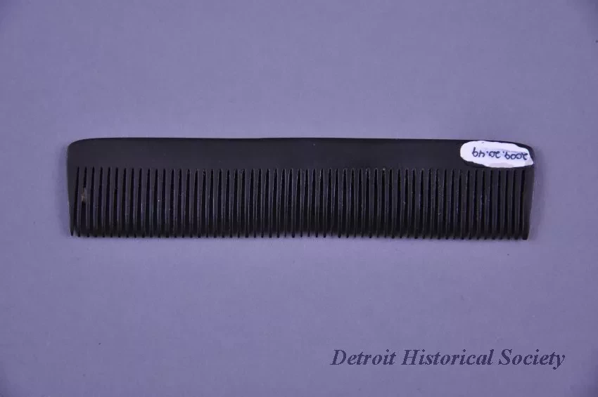 Comb