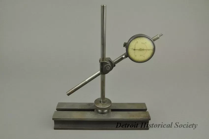Dial Caliper
