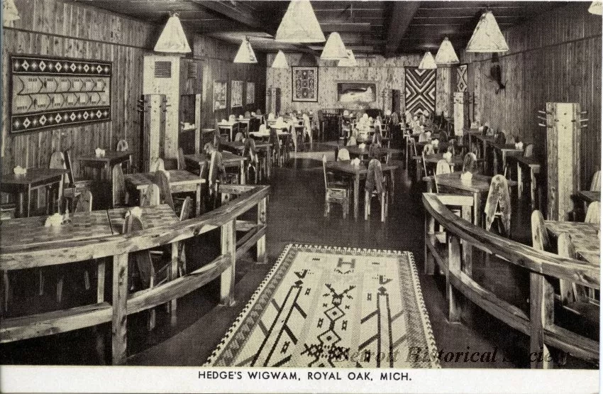 Postcard - Hedge's Wigwam, Royal Oak, Mich.