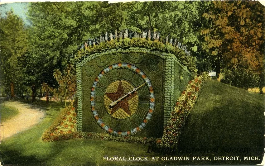 Postcard - Floral Clock at Gladwin Park, Detroit, Mich.