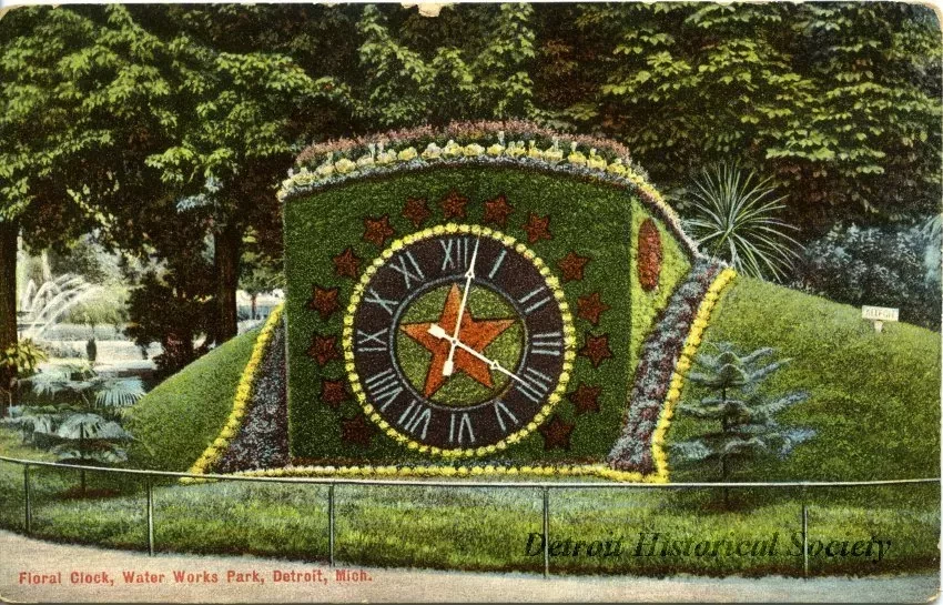 Postcard - Floral Clock, Water Works Park, Detroit, Mich.