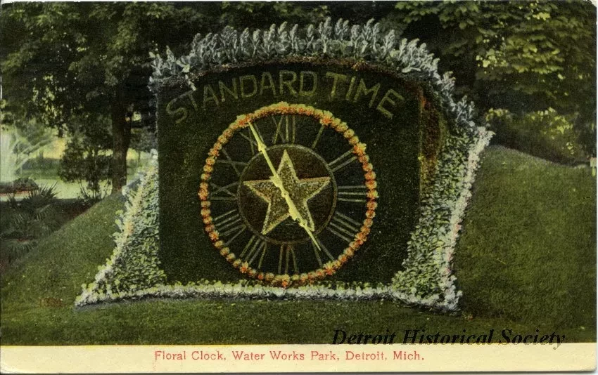 Postcard - Floral Clock, Water Works Park, Detroit, Mich.