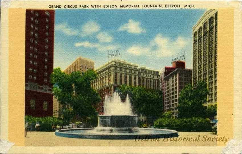 Postcard - Grand Circus Park with Edison Memorial Fountain, Detroit, Mich.