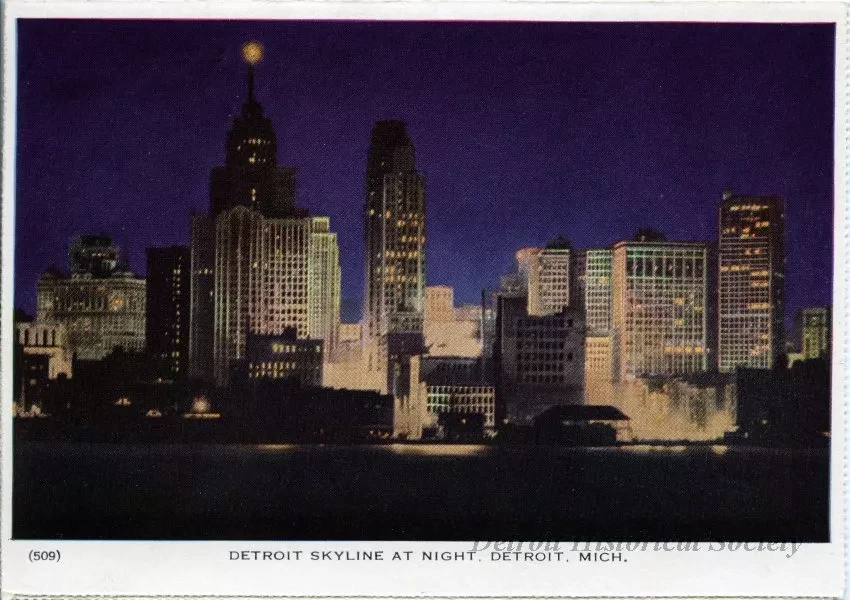 Postcard - Detroit Skyline at Night, Detroit, Mich.