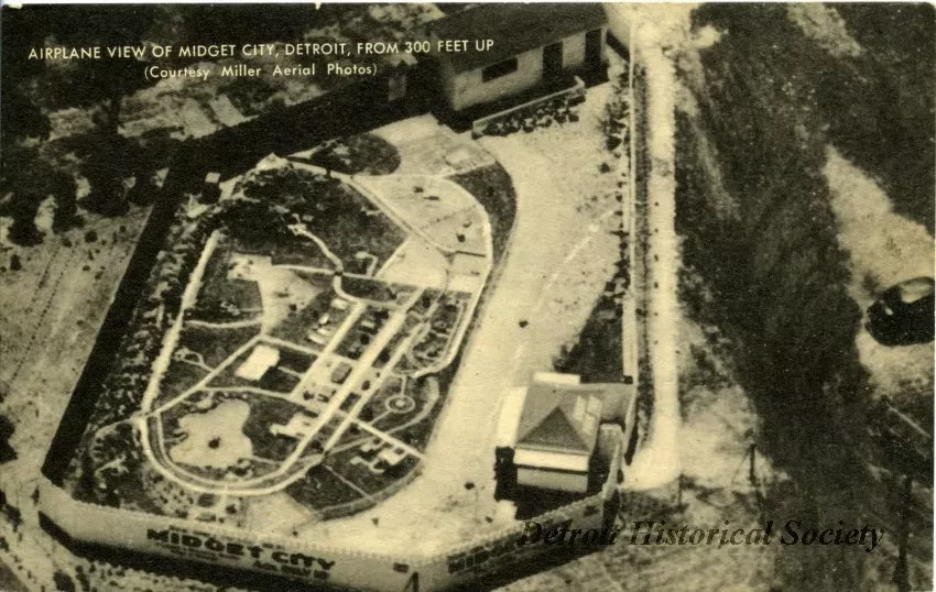 Postcard - Airplane View of Midget City, Detroit, From 300 Feet Up
(Courtesy Miller Aerial Photos)