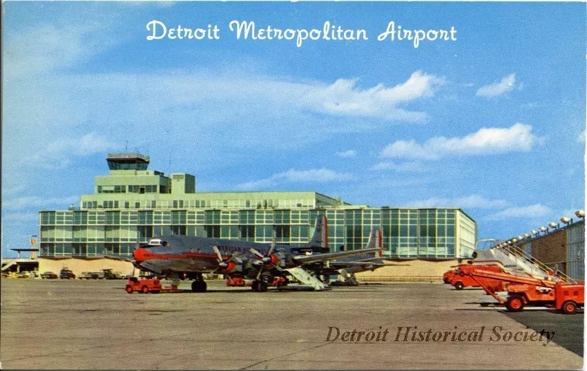 Postcard - Detroit Metropolitan Airport