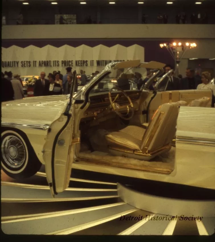 Slide, Stereo