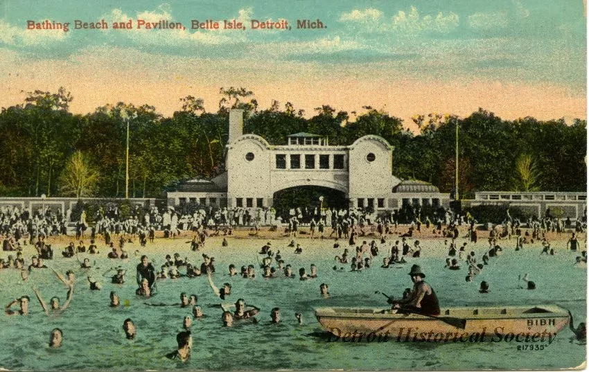 Postcard - Bathing Beach and Pavilion, Belle Isle, Detroit, Mich.