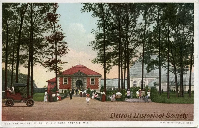 Postcard - The Aquarium, Belle Isle Park, Detroit, Mich.