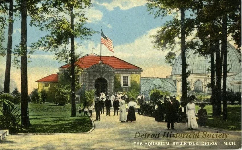 Postcard - The Aquarium, Belle Isle, Detroit, Mich.