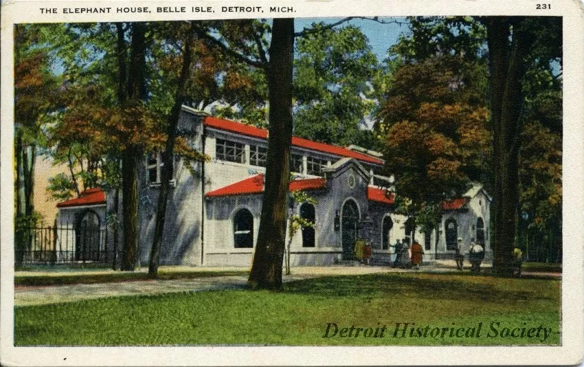 Postcard - The Elephant House, Belle Isle, Detroit, Mich.