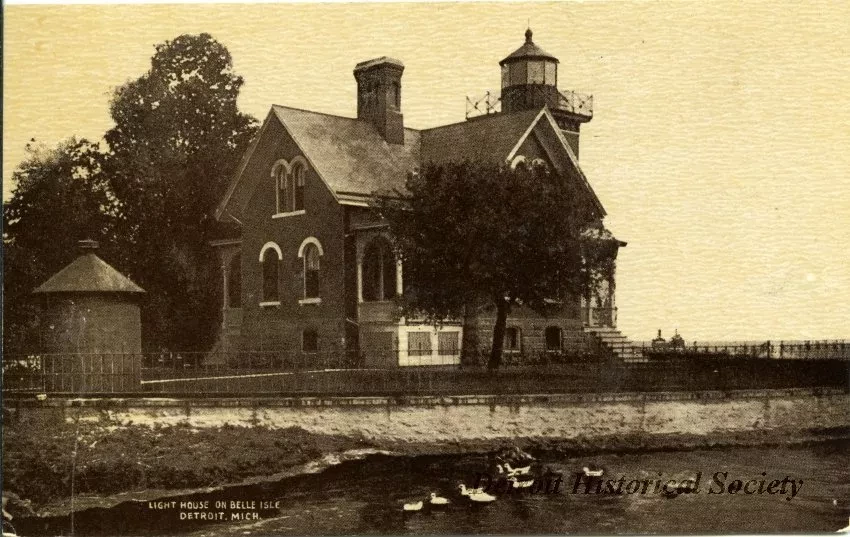 Postcard - Light House on Belle Isle, Detroit, Mich.