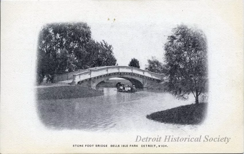 Postcard - Stone Foot Bridge, Belle Isle Park, Detroit, Mich.