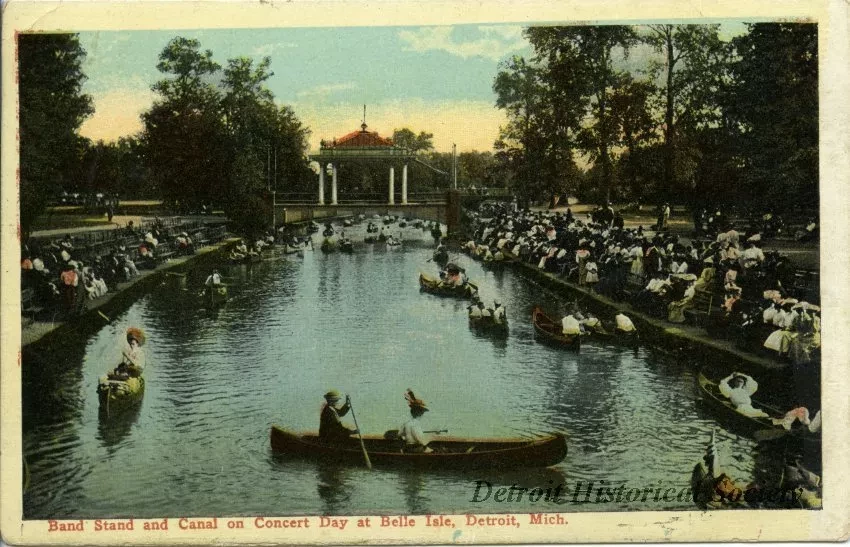 Postcard - Band Stand and Canal on Concert Day, Belle Isle, Detroit, Mich.