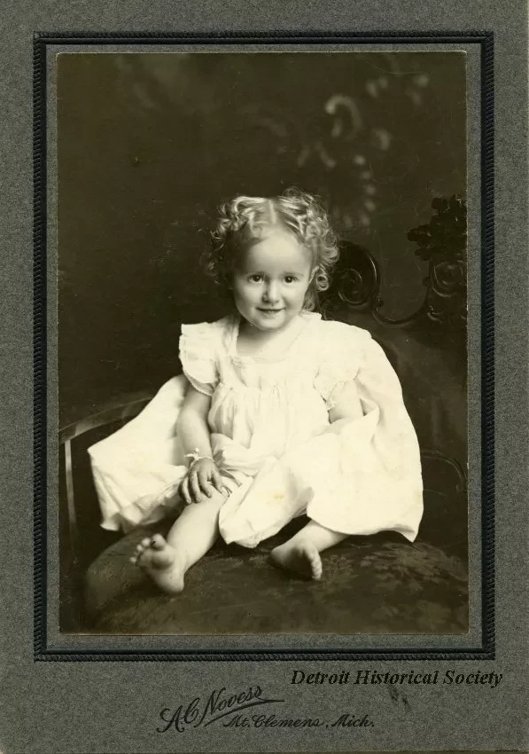 Photograph, Cabinet