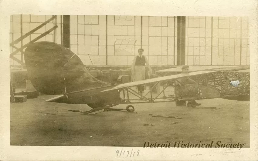 Postcard, Picture